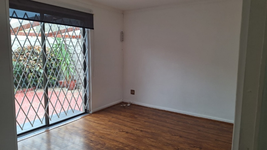 2 Bedroom Property for Sale in Admirals Park Western Cape
